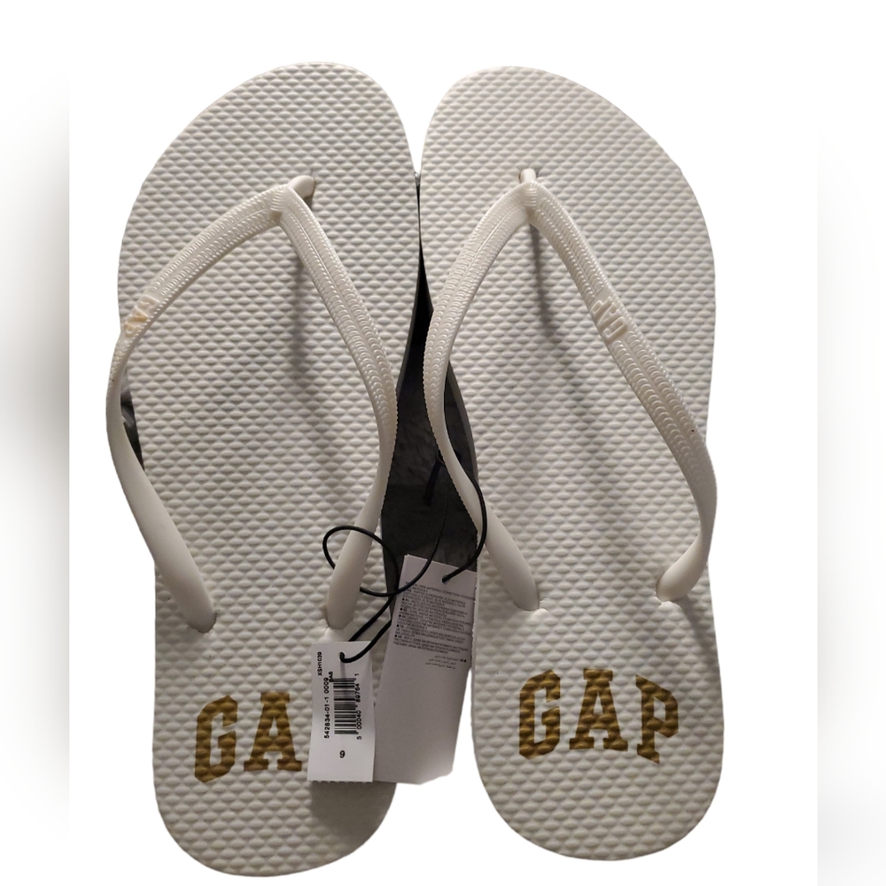 🏖 GAP beach sandals